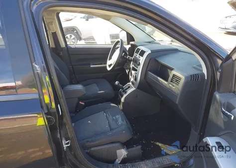 2008 Jeep Compass Sport z USA, uszkodzony, nr VIN 1J8FF47W78D749501